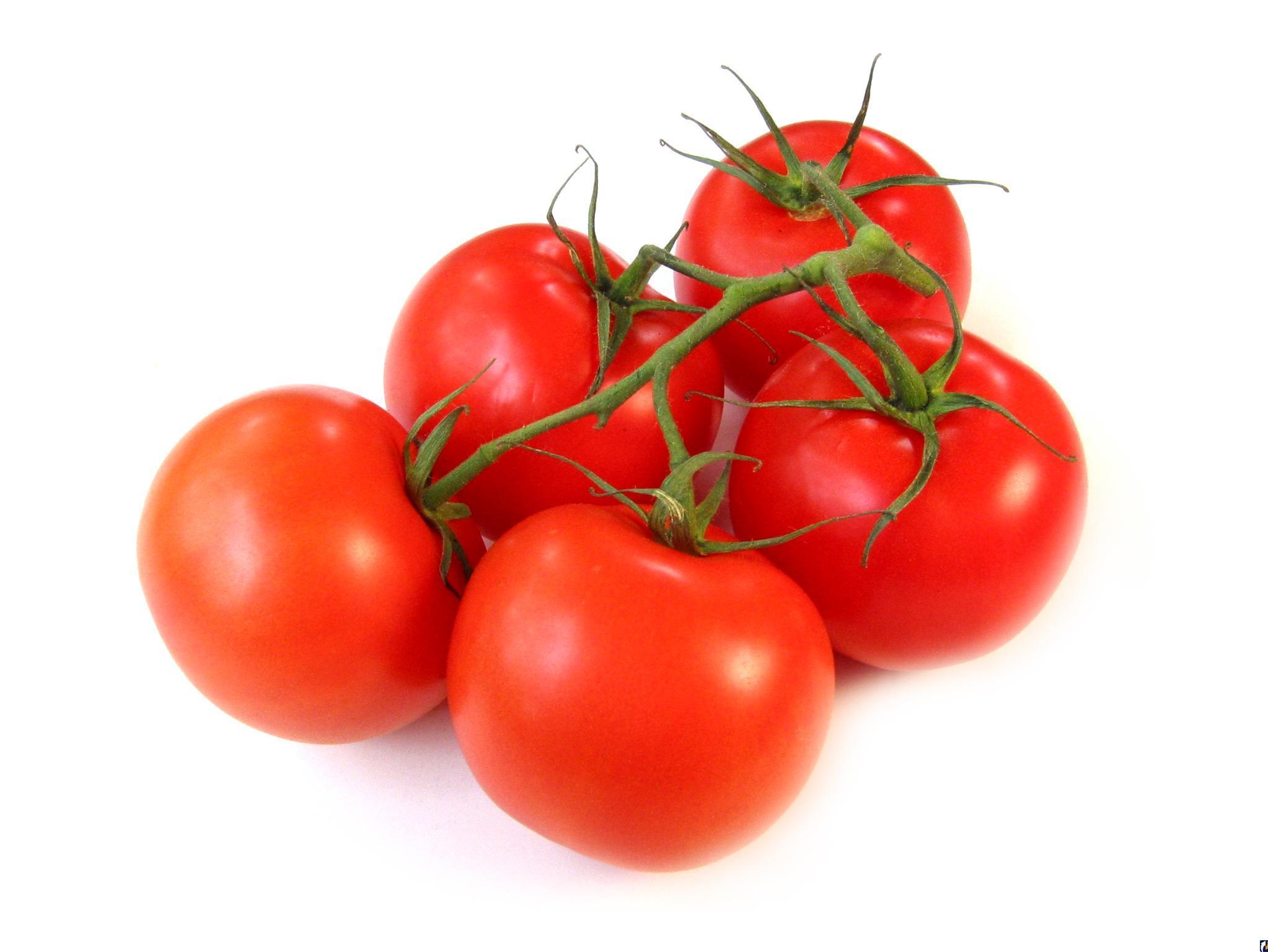 Кроме того, томаты содержат в себе важные пищевые волокна, которые помогают регулировать уровень сахара в крови и улучшают работу пищеварительной системы. Они также предоставляют организму энергию и помогают контролировать вес.