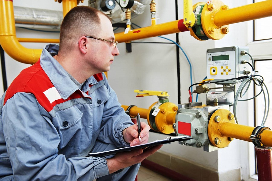 Слесарь электрик по ремонту электрооборудования: должностная инструкция и профессиональные навыки