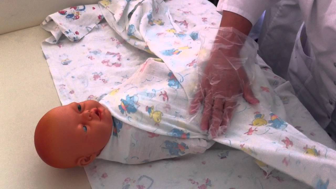 Как правильно пеленать ребенка новорожденного в роддоме
