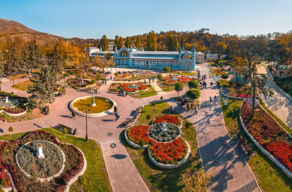 Контактный зоопарк «Берендеево» в парке имени Кирова