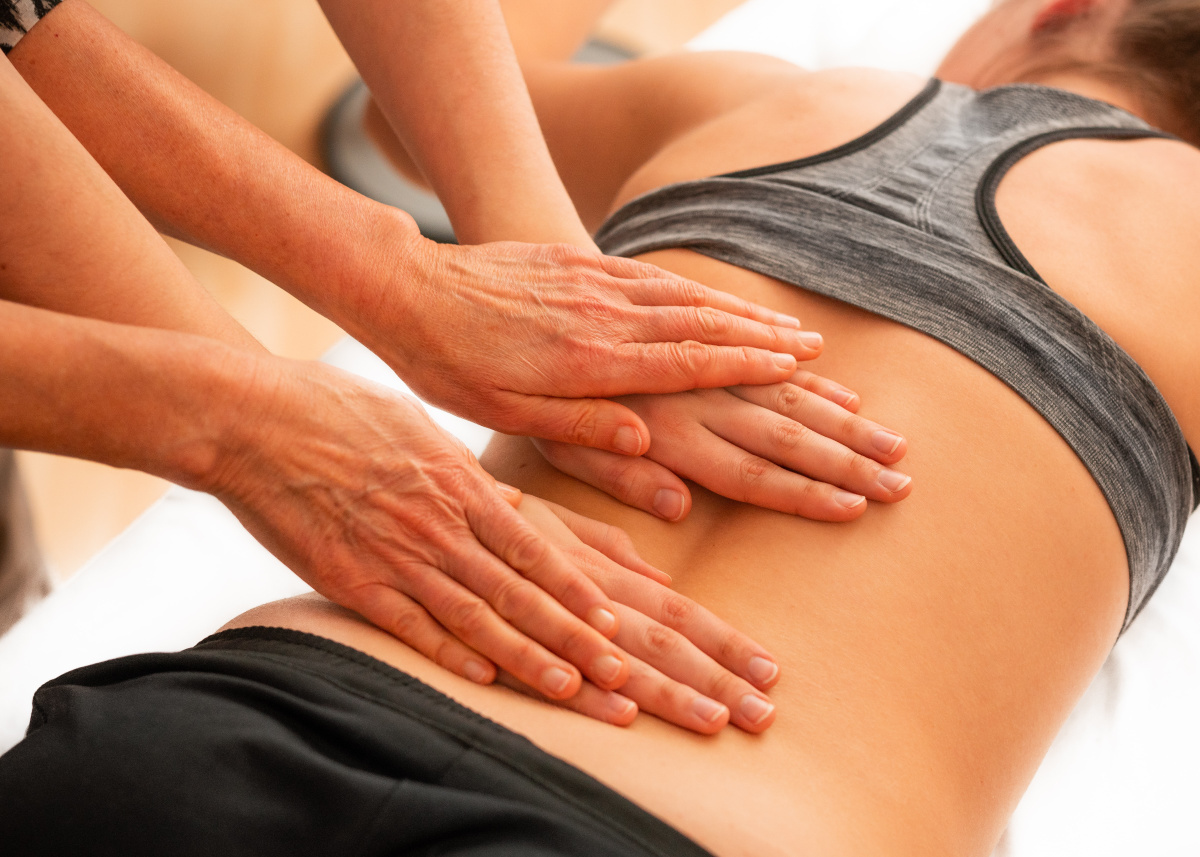 Как научиться делать лечебный расслабляющий массаж