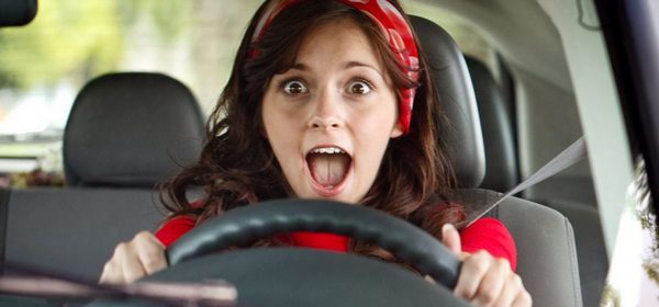 Как побороть страх вождения автомобиля для женщин: полезные стратегии