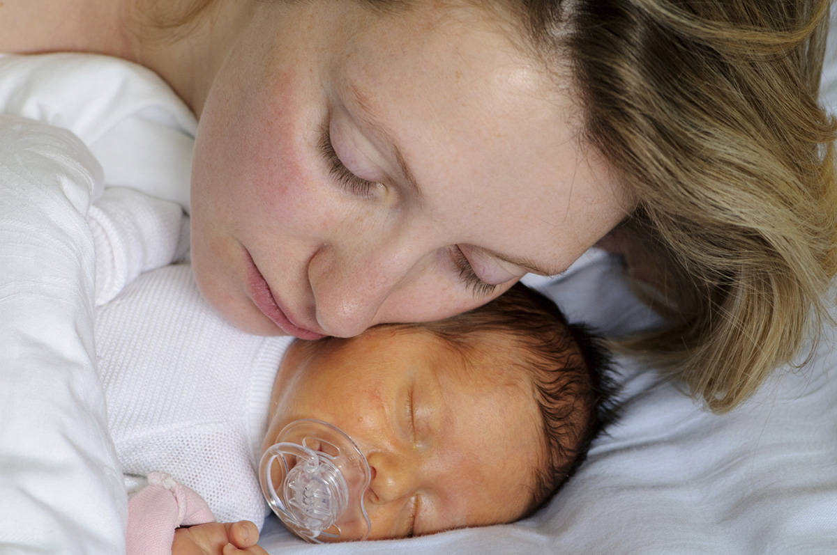 Как проявляется желтуха у новорожденных: симптомы